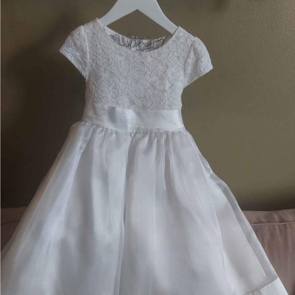 White A-Line Crew Neck Wedding Guest Dress or flower girl dress